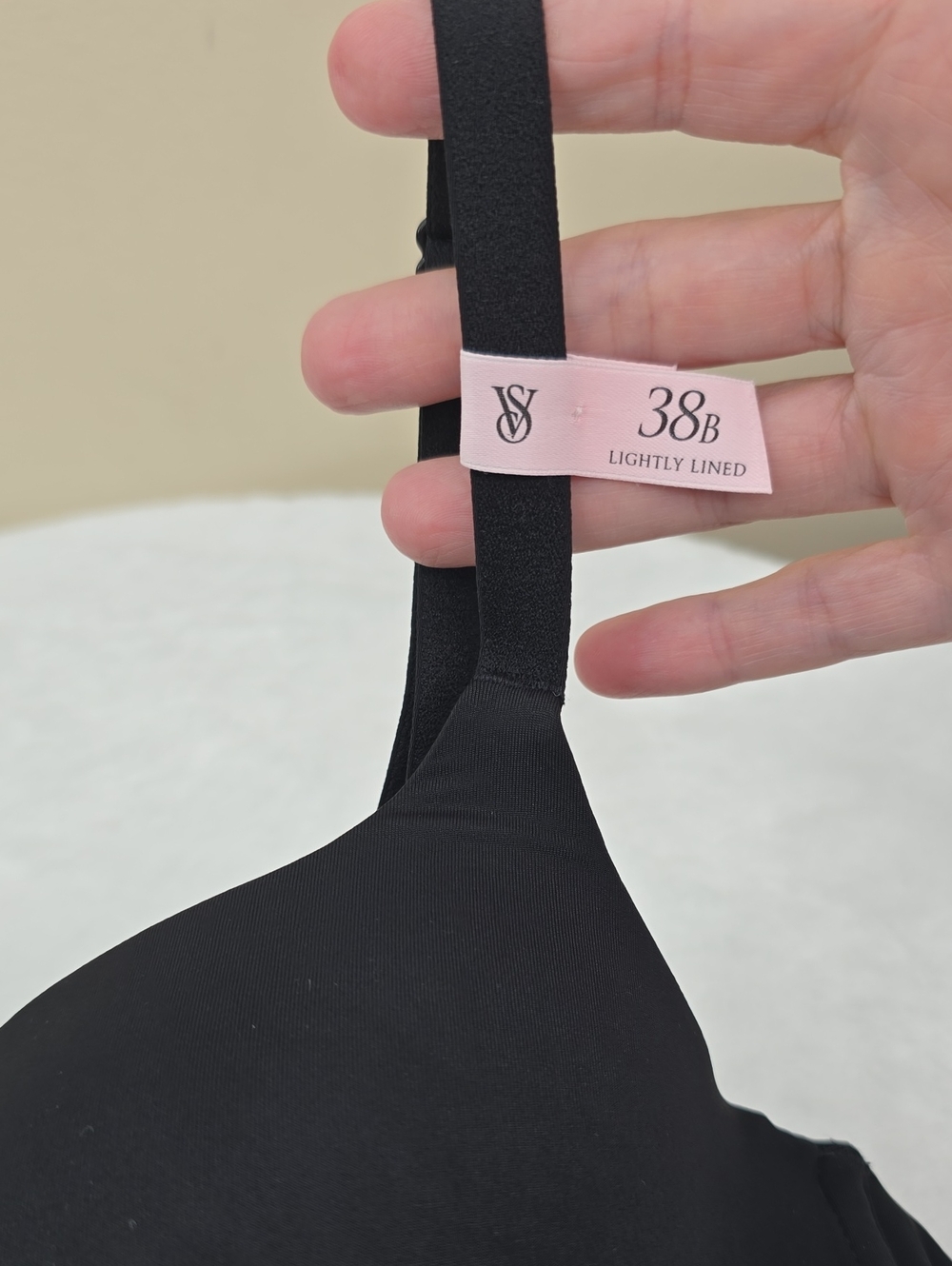 Victoria's Secret The T-shirt Smooth Lightly Lined Balconette Bra Sz 38B NWT - Picture 6 of 7